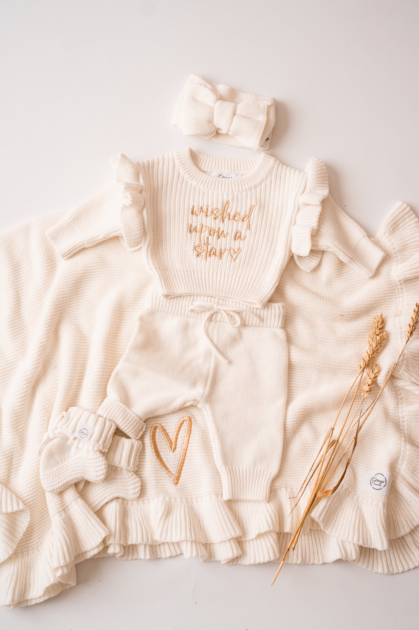 Cloud Frill Jumper & Pants Set